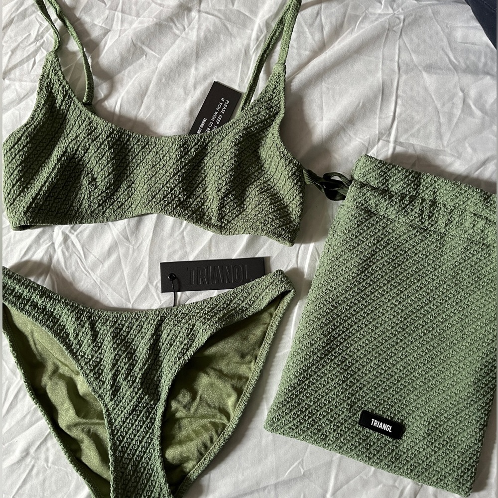 Triangl Bikini Set